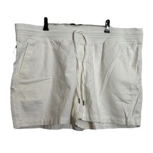 Orvis White Casual Shorts Xxl